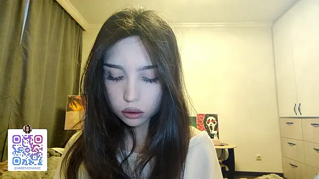 Qwami Amie online show from 01/17/26, 04:28