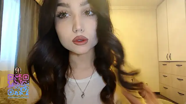 Qwami Amie online show from 02/03/26, 06:22