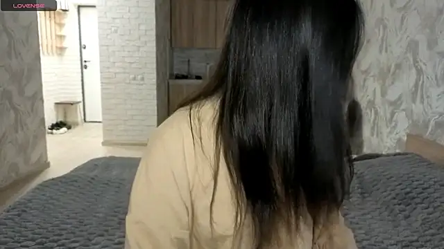 Qwami Amie online show from 05/22/26, 03:02