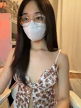 mimichannn99 online show from 04/19/26, 08:11