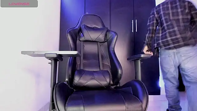 Liam Mateo online show from 04/15/26, 05:25