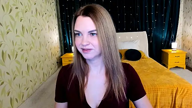 LunaFlinn online show from 01/19/26, 04:16