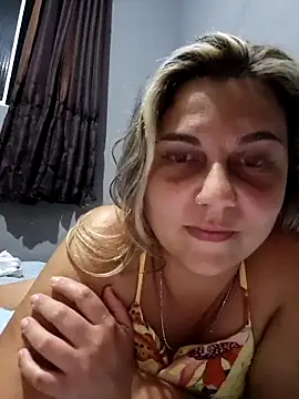 loiragostosa69 online show from 04/22/26, 10:22