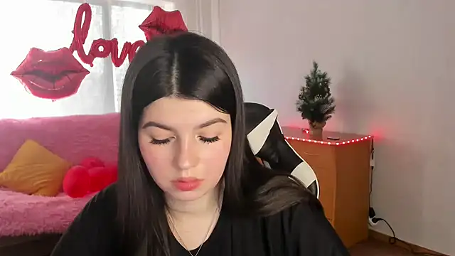 KisaModel online show from 02/19/26, 07:37