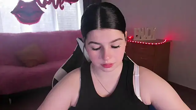KisaModel online show from 05/08/26, 01:55