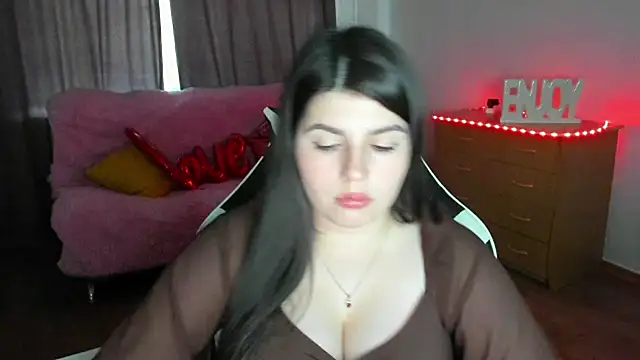 KisaModel online show from 06/04/26, 08:09
