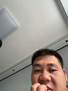 qwe522522 online show from 01/17/26, 08:30