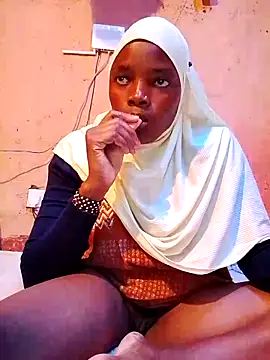 Snapshot of SEXY-NAIMA chatting on 02/06/26, 11:35 SEXY-NAIMA online show from 02/06/26, 11:35