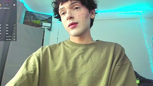 colestorm  online show from 04/17/26, 06:33