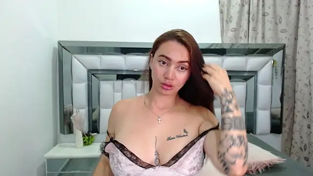 rebecagoldene online show from 02/03/26, 06:22