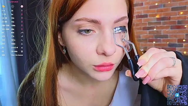 VelvetZephra online show from 04/11/26, 03:05