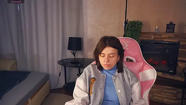 IleanaPishko online show from 01/14/26, 08:09