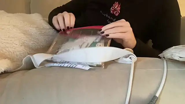 ijustturned18today online show from 12/15/25, 08:29