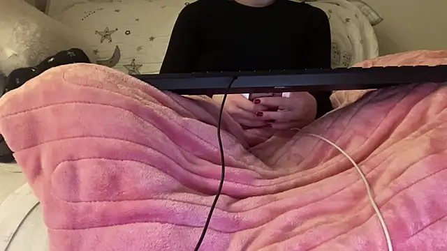 ijustturned18today online show from 02/07/26, 07:50