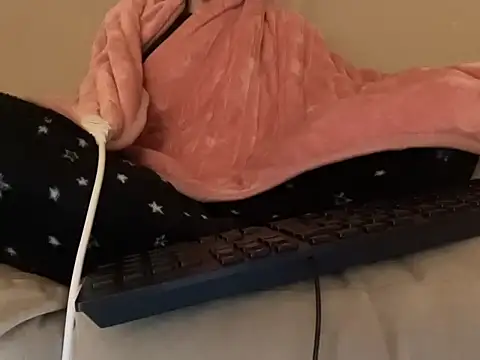 ijustturned18today online show from 02/16/26, 06:53