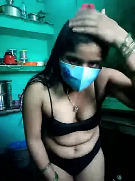 Snapshot of Cuple_masti72 chatting on 04/27/26, 08:56 Cuple masti72 online show from 04/27/26, 08:56