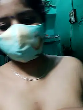 Snapshot of Cuple_masti72 chatting on 05/15/26, 01:23 Cuple masti72 online show from 05/15/26, 01:23