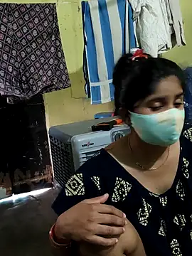 Snapshot of Cuple_masti72 chatting on 05/22/26, 08:32 Cuple masti72 online show from 05/22/26, 08:32