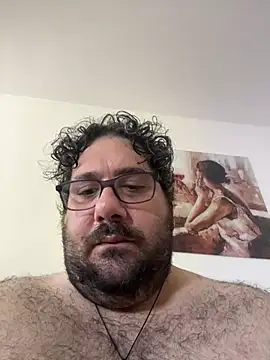 Snapshot of P0rco89 chatting on 08/04/26, 03:36 P0rco89 online show from 08/04/26, 03:36