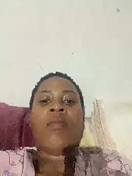 Snapshot of BellaSean chatting on 04/03/26, 05:11 BellaSean online show from 04/03/26, 05:11