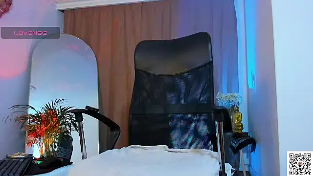  YOURHERO online show from 04/15/26, 11:05