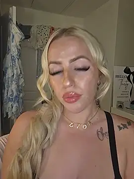Bellareenaaa online show from 07/28/26, 08:23