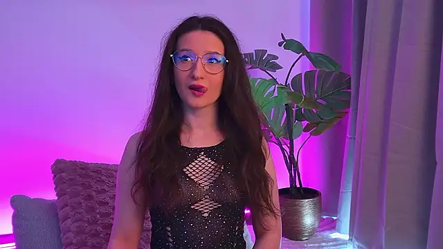 TheaMalekoo online show from 03/13/26, 07:37