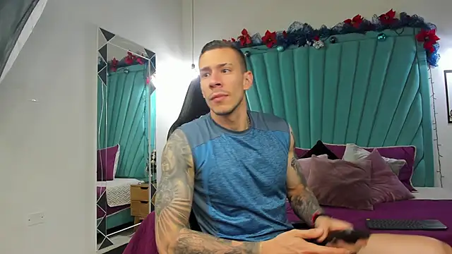 J king   online show from 12/17/25, 12:44