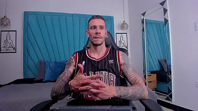 J king   online show from 03/11/26, 08:26