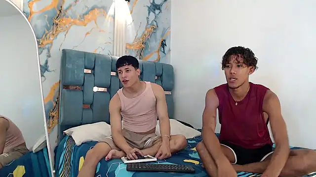 YOUNG GUYS1 online show from 02/05/26, 01:21