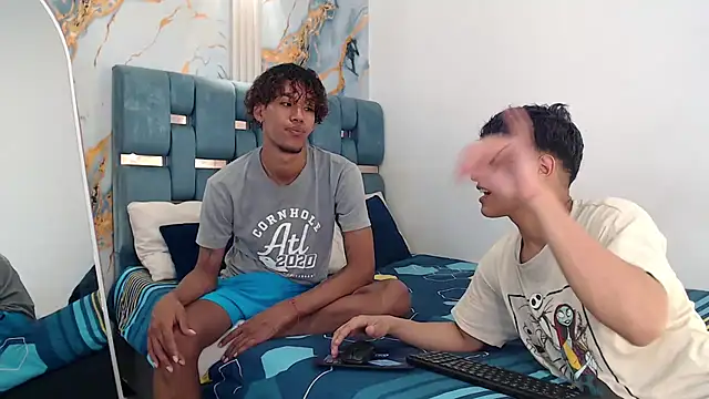 YOUNG GUYS1 online show from 02/10/26, 01:21