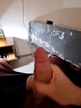 Snapshot of Berk_3113 chatting on 02/20/26, 11:49 Berk 3113 online show from 02/20/26, 11:49