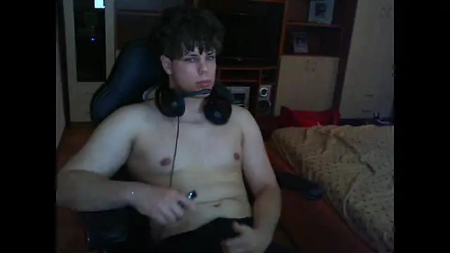 GymGuy0505 online show from 12/15/25, 09:57