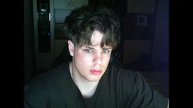 GymGuy0505 online show from 04/21/26, 08:01