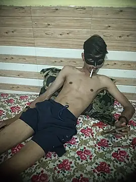 xoupleaura online show from 04/24/26, 09:23