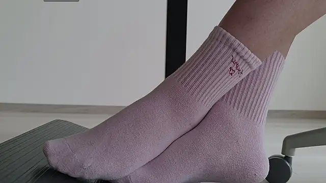 Snapshot of Feetbeth chatting on 05/08/26, 09:31 Feetbeth online show from 05/08/26, 09:31
