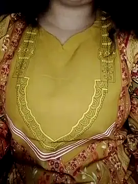 Snapshot of nosrat014 chatting on 03/02/26, 07:21 nosrat014 online show from 03/02/26, 07:21