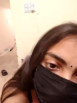 Delhikidevi online show from 03/26/26, 05:13