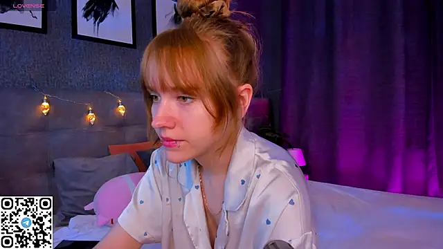 EmmaPratt online show from 12/20/25, 01:23