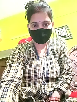 Lali-laila online show from 12/17/25, 04:46