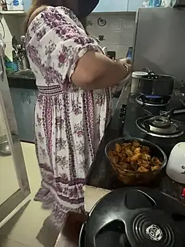 butterflyslay online show from 04/20/26, 01:03