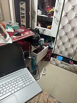 butterflyslay online show from 04/21/26, 01:07