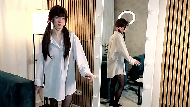 ViollaBloom online show from 02/15/26, 11:12