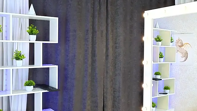 ViollaBloom online show from 03/04/26, 03:56