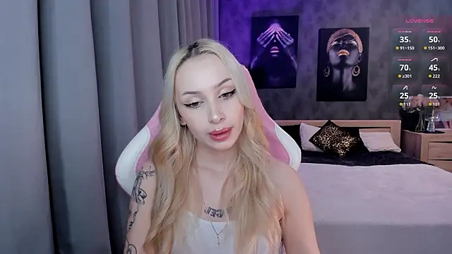 LanaMiracle online show from 02/08/26, 04:16