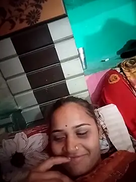 Aaisha 01 online show from 12/17/25, 08:53