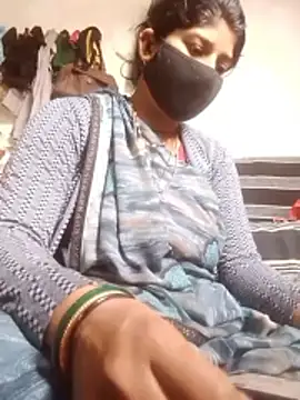 Aaisha 01 online show from 02/26/26, 04:44