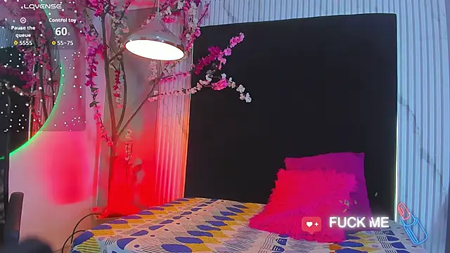 bella moonlight cr online show from 01/19/26, 04:05