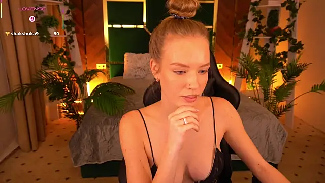 MollyyMayy online show from 02/05/26, 03:49