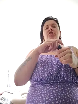 Divine Pouvoir online show from 02/05/26, 07:40